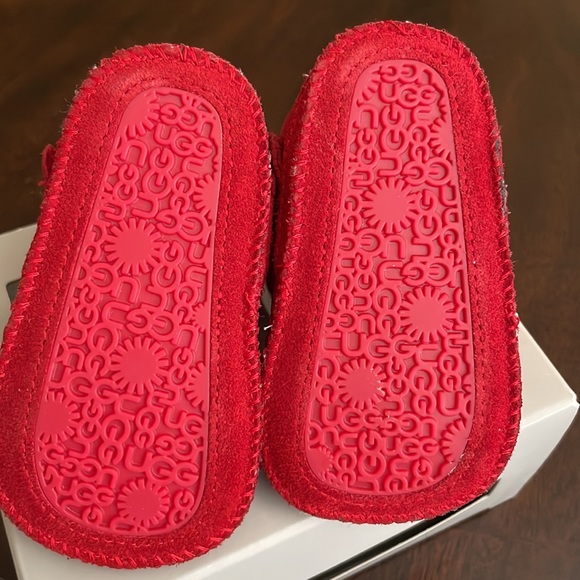 UGG Baby Neumel. Infant size 02/03 - Picture 4 of 5